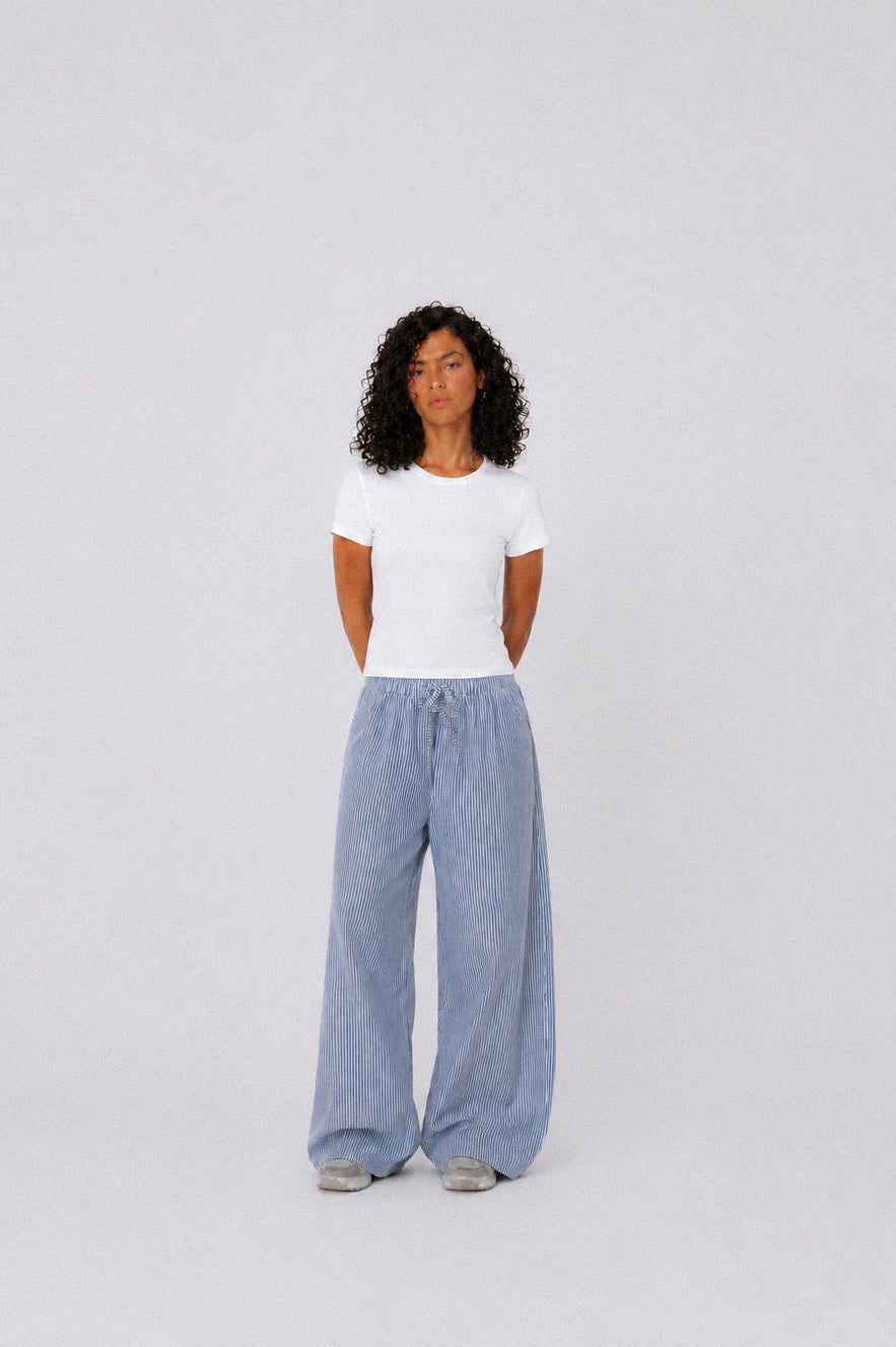 white basic x striped pants