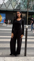 The Loose Non See-Through Linen – Black