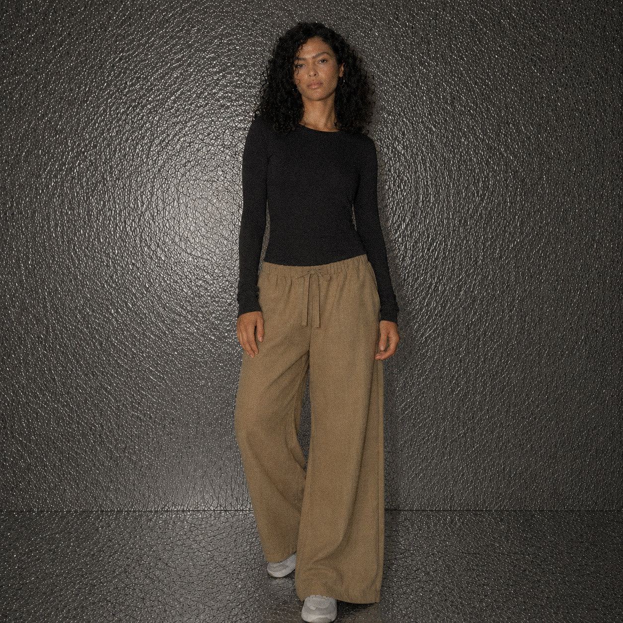 The Loose Non See-Through Linen – Beige